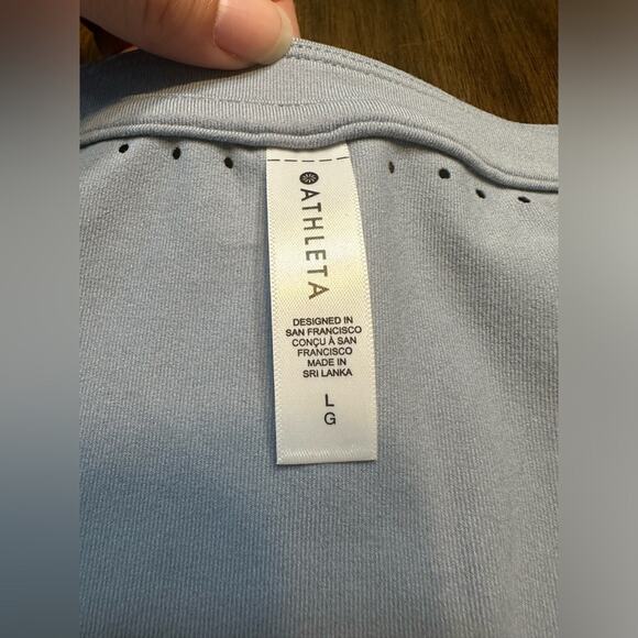 Athleta Shanti Eyelet Top in Begonia Blue Star Size Large - Picture 9 of 9